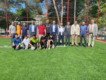 Sentetik Çim Halı Saha Hizmete Girdi
