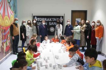 Seramik Hamuruna Şekil Verdiler
