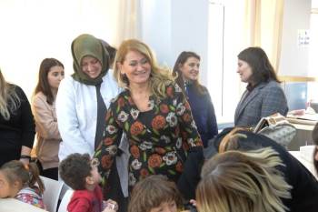 Serpil Şahin Öğrenciler İle Bir Araya Geldi
