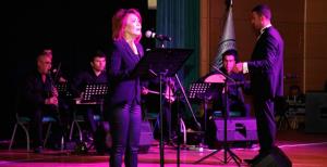 Sevdiği türkülerle anıldı