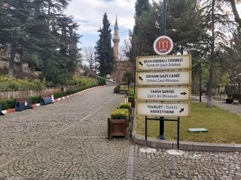 Şeyh Edebali Türbesi Bölgesi Sessizliğe Büründü
