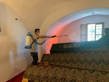 Şeyh Edebali Türbesinde Bayram Temizliği
