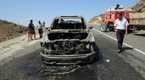 Seyir halinde alev aldı bu hale geldi