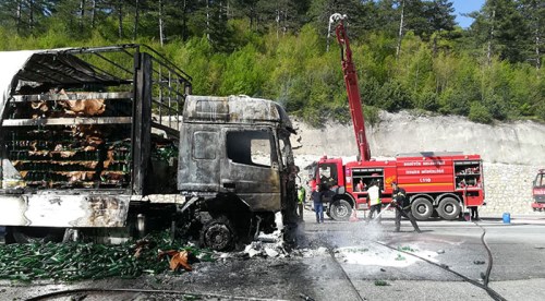 Seyir halinde alev alev yandı