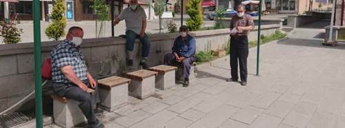 Seyitgazi "evde kalmayı" tercih etti
