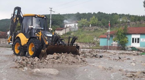 Seyitgazi sele teslim oldu!