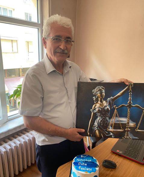 Seyitgazili Avukat sevenlerini yasa boğdu