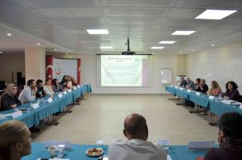 Sezaryen Oranlarının Düşürülmesini Görüştüler
