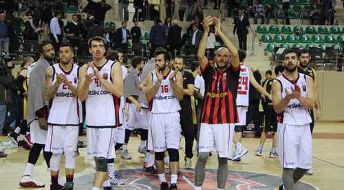 Sezonu galibiyetle noktaladık