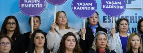  Sibel Yeşildal: "İktidarın dili kadın katillerine cesaret veriyor!"