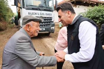 Sıcak Asfalt Serim Çalışmaları Devam Ediyor
