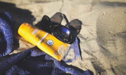 Sıcaklıklar alarm veriyor: İşte güneşten korunmanın en iyi yolu...