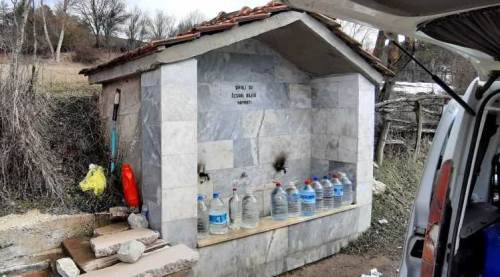 Şifalı su arayanlar önünde kuyruk oluyor!