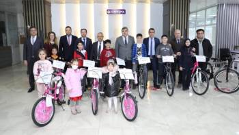 Sıfır Atık Yarışmasının Kazananlar Ödüllendirildi
