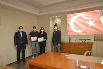 Sigarayı Bırakarak Başarı Belgesi Aldılar
