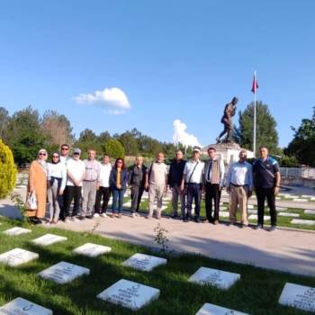 Şiir Yarışmasına Katılan Şair Ve Ozanlar Büyük Taarruzun Yaşandığı Yerleri Gezdi
