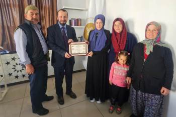 Simav’Da 3 Kız Öğrenci Hafız Oldu
