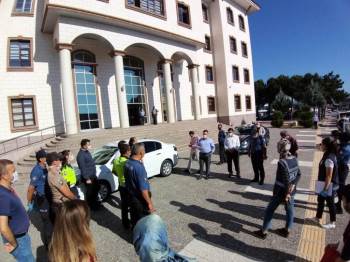 Simav’Da Maske Takmayan 21 Kişiye İdari Para Cezası Uygulandı
