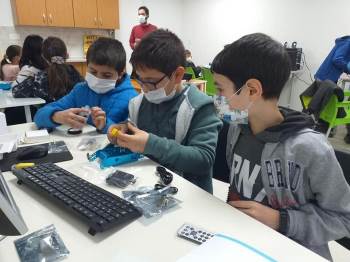 Simav’Da Temel Robotik Ve Kodlama Kursu
