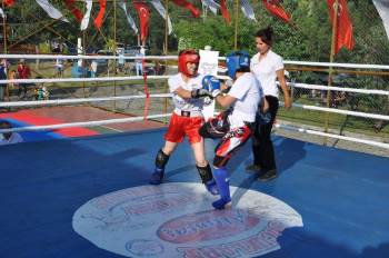 Simav’Da Zafer Kupası Kick Boks Şampiyonası Heyecanı
