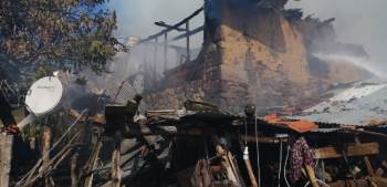 Simav’Daki Yangında Bir Ev Kül Oldu
