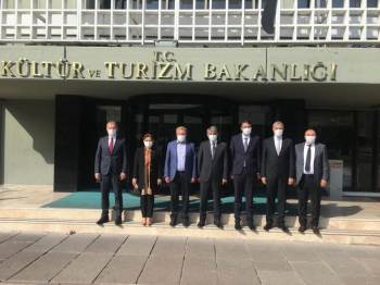 Simav’In ‘Bebek Kütüphanesi’Ne İlk Adım
