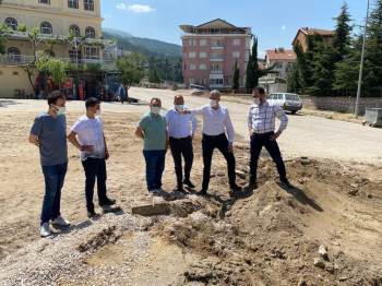 Simav’In Caddeleri Şantiyeye Döndü
