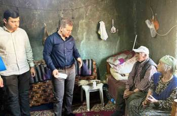 Simav Kaymakamı Karaloğlu, Köy Gezilerinde Sorunları Yerinde Dinliyor
