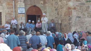 Simavlı Hacı Adayları Dualarla Uğurlandı

