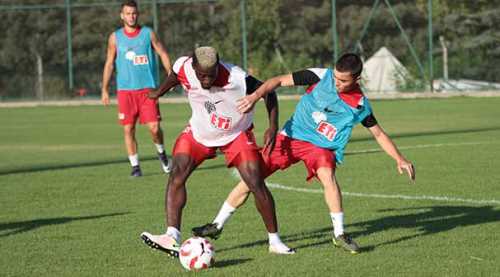 Şimşekler’de vites düşmüyor