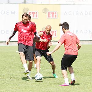 Şimşekler eksiksiz çalıştı