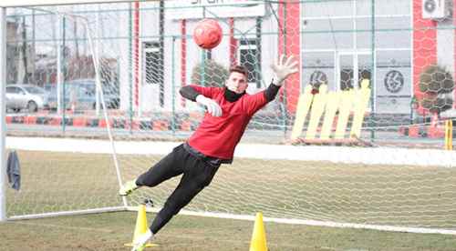 Şimşekler taktik çalışıyor