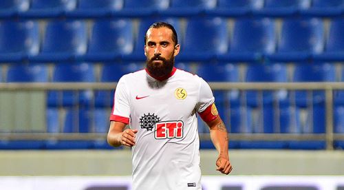 Şimşeklerde tempo artıyor