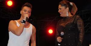 Sinan Akçıl geliyor