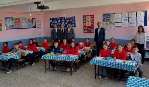 Sinanpaşa Kaymakamı, Düzağaç okullarını inceledi