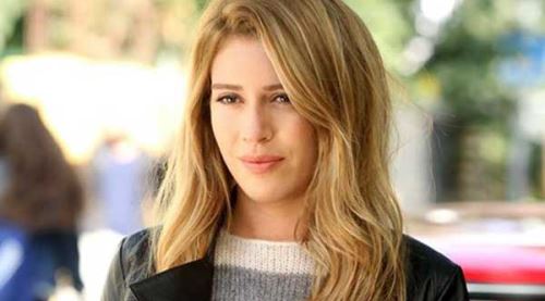 Sinem Kobal'a kötü haber! Dibi gördü...