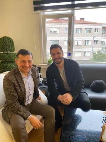 Sinema Oyuncusu Ahmet Kural’Dan ’Kütahya Seni Bekliyor’ Projesine Destek
