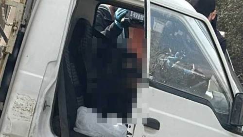 Sınıf öğretmeni aracında ölü bulundu!