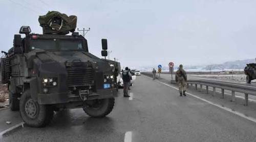 Sınır kapısında roketli saldırı! 