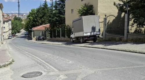 Şirintepe’de denetim çağrısı: Kaldırım parkına tepki