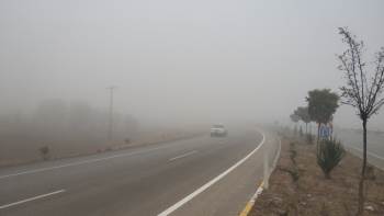 Sis sürücülere zor anlar yaşattı