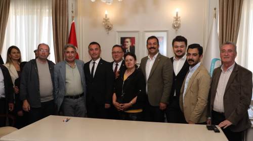 Sivrihisar Belediyesinden devir teslim yapıldı