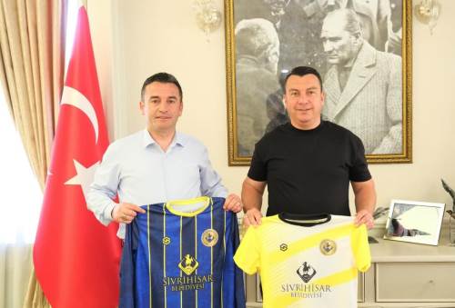 Sivrihisar Belediyespor’a Başkan Dökmeci’den destek