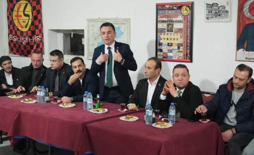 Sivrihisar’da mahalle ziyaretleri Başkan Dökmeci ile devam ediyor