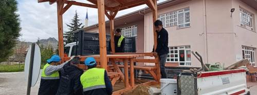Sivrihisar'da okullar ve öğrenci yurtları için kapsamlı yenileme