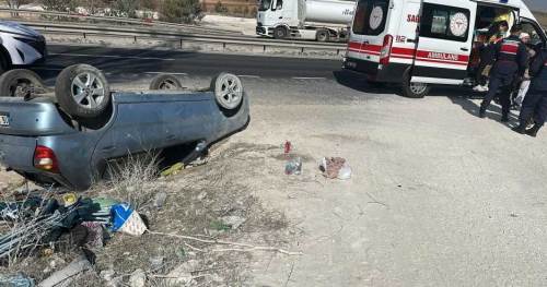 Sivrihisar’da takla atan otomobilde 2 kişi yaralandı