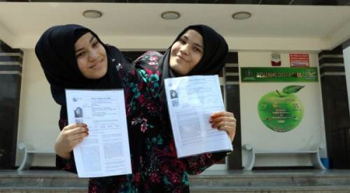 Siyam ikizlerinin YKS heyecanı