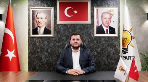 Siyasetçi sosyal medyaya atlamasın