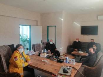 Siyasi Heyetten Selahattin Çetintaş Hastanesine Moral Ziyareti
