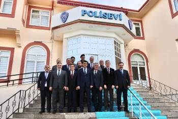 Siyasi Parti İl Başkanlarına İnancı Tam
